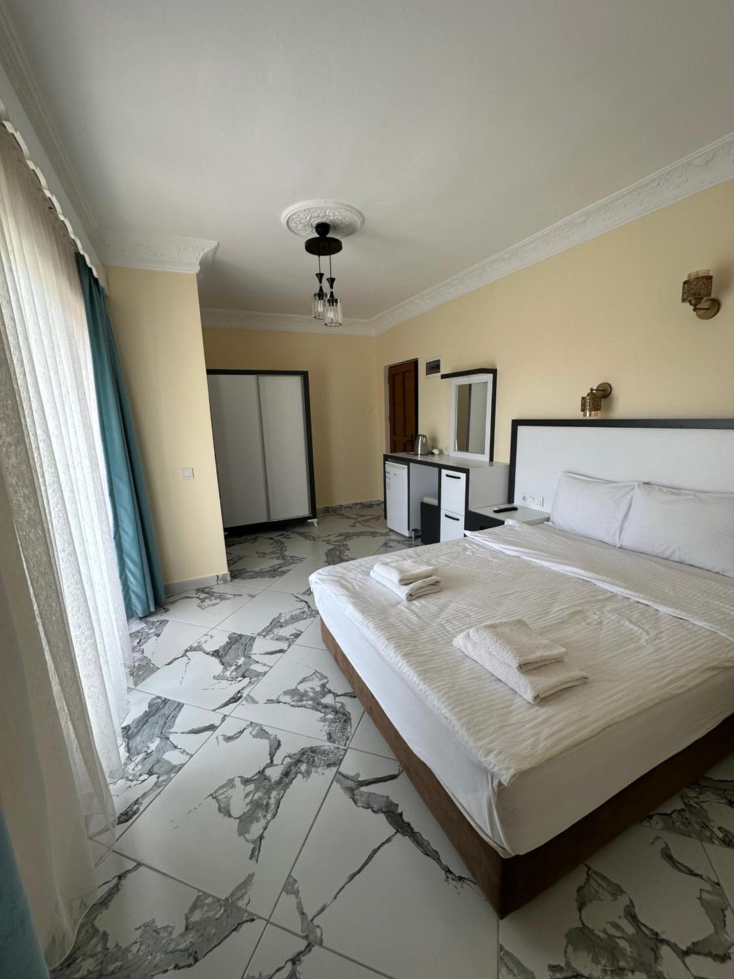 Palm Konak Hotel Çıralı Exteriör bild